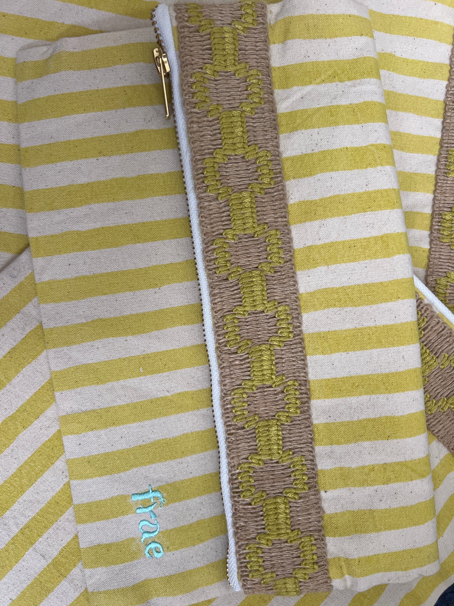 Frae Beach Pouch