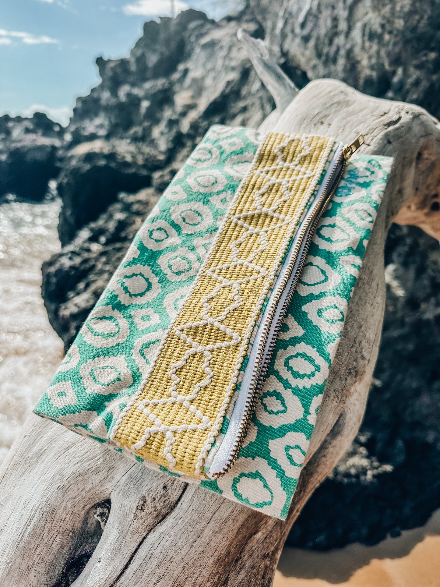 Frae Beach Pouch